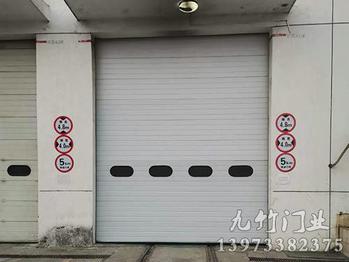 中（zhōng）車（chē）株洲電力（lì）機車（chē）提升門（mén）