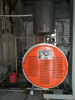 電加（jiā）熱熱水鍋爐